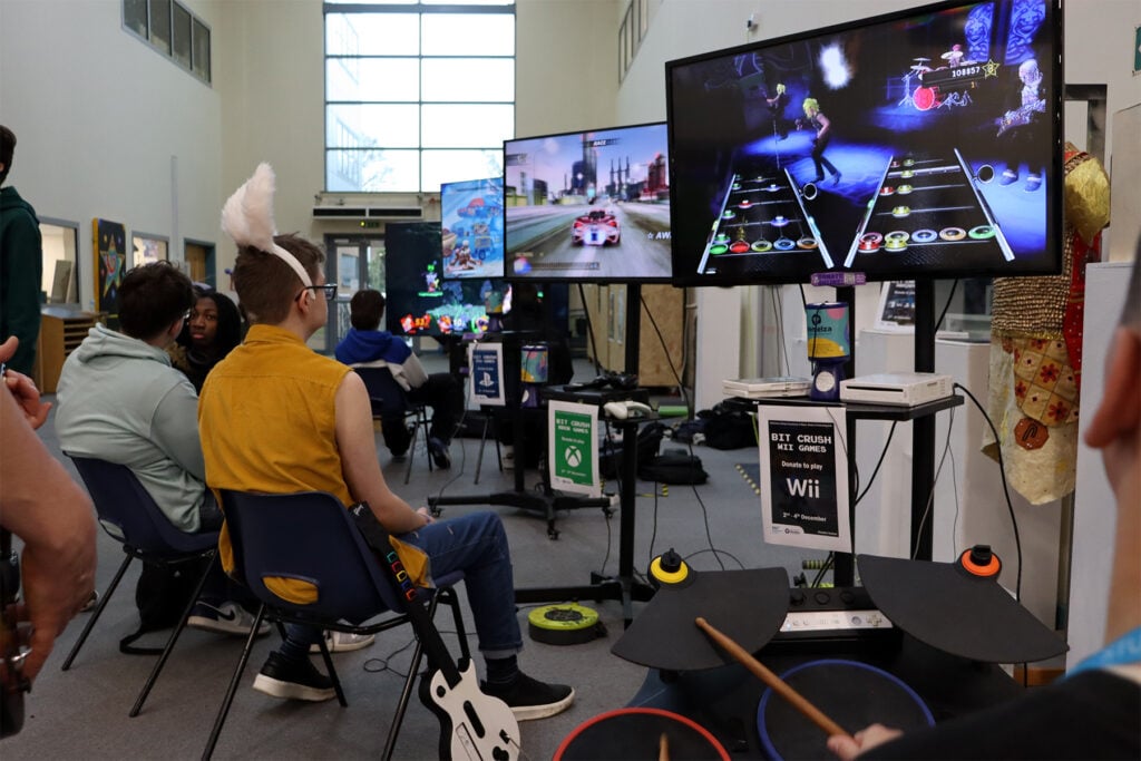 students play video games at bitcrush event