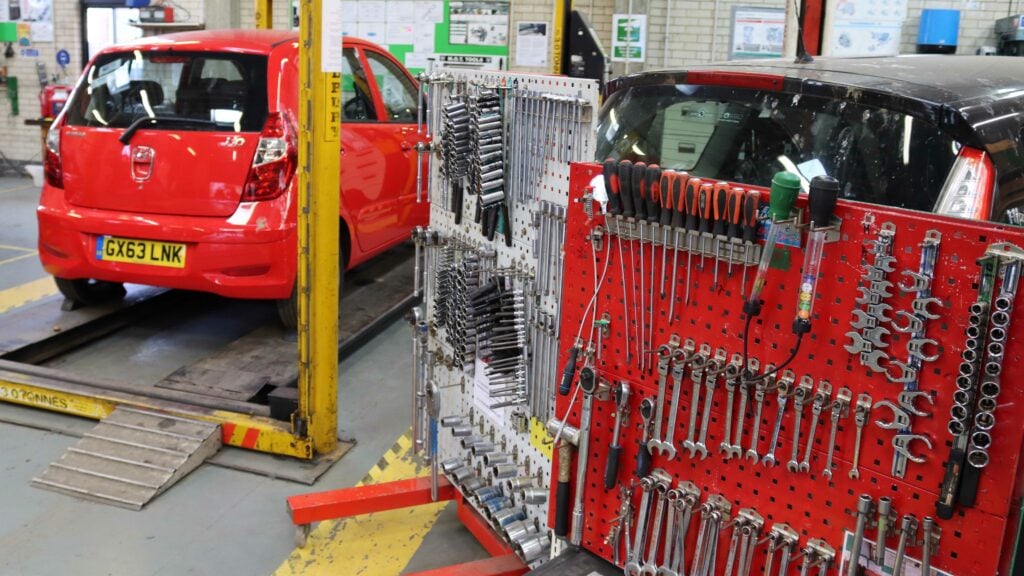 Motor Vehicle workshop with snap on tools