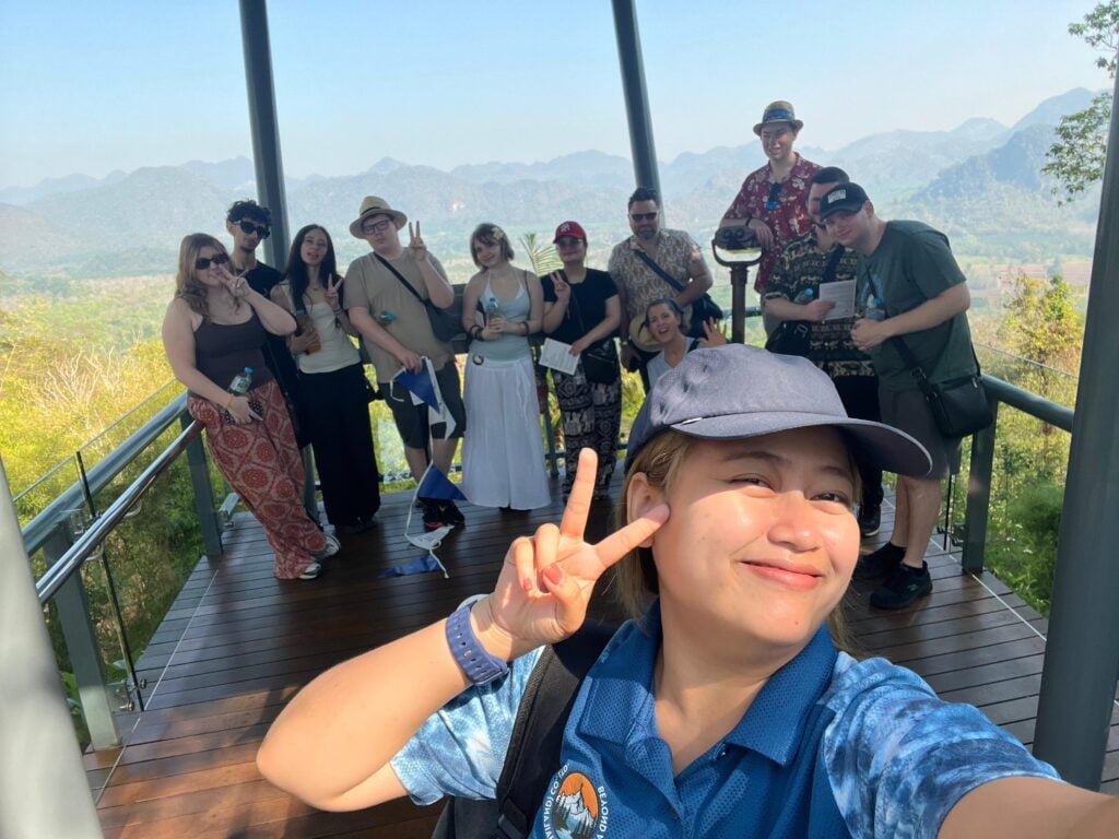 students visit Thailand