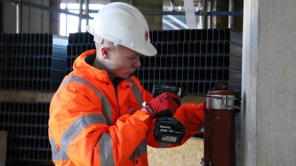 construction apprentice onsite
