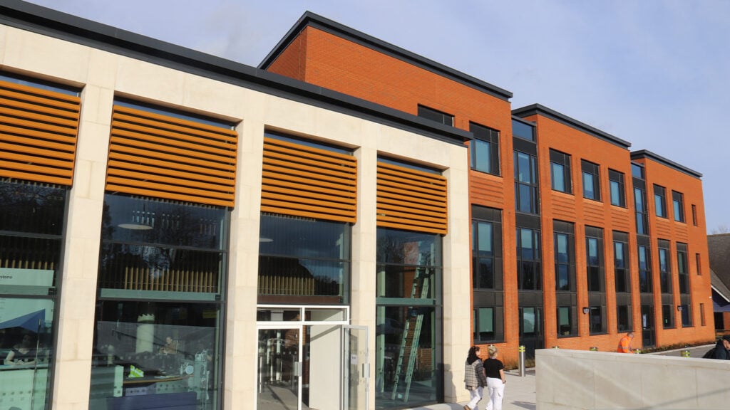 Front of the EKC Folkestone College campus